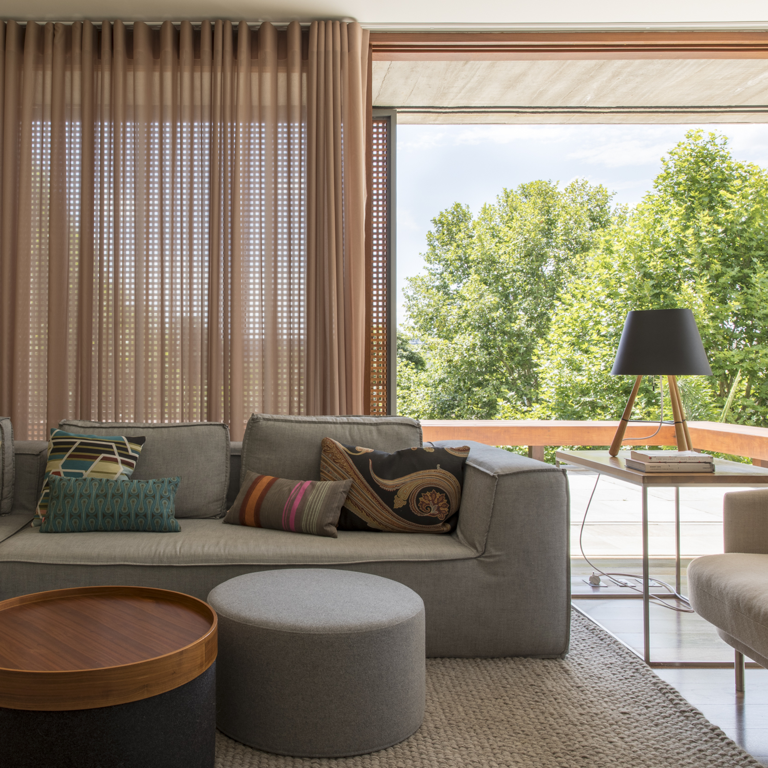 vinte2 t design fernando prado para lumini luminária de mesa