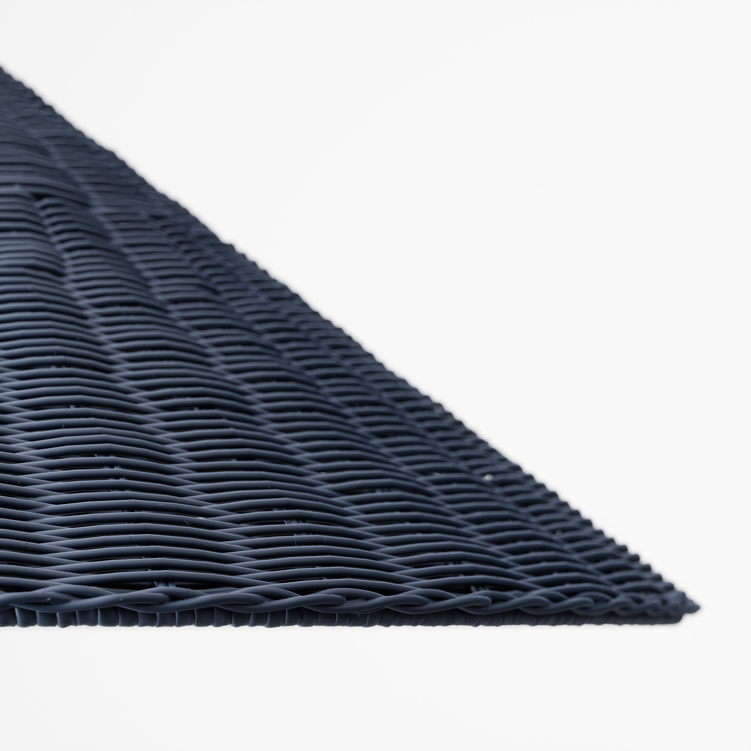 luminária pendente e-cone s fibra, de carolina maluhy para lumini