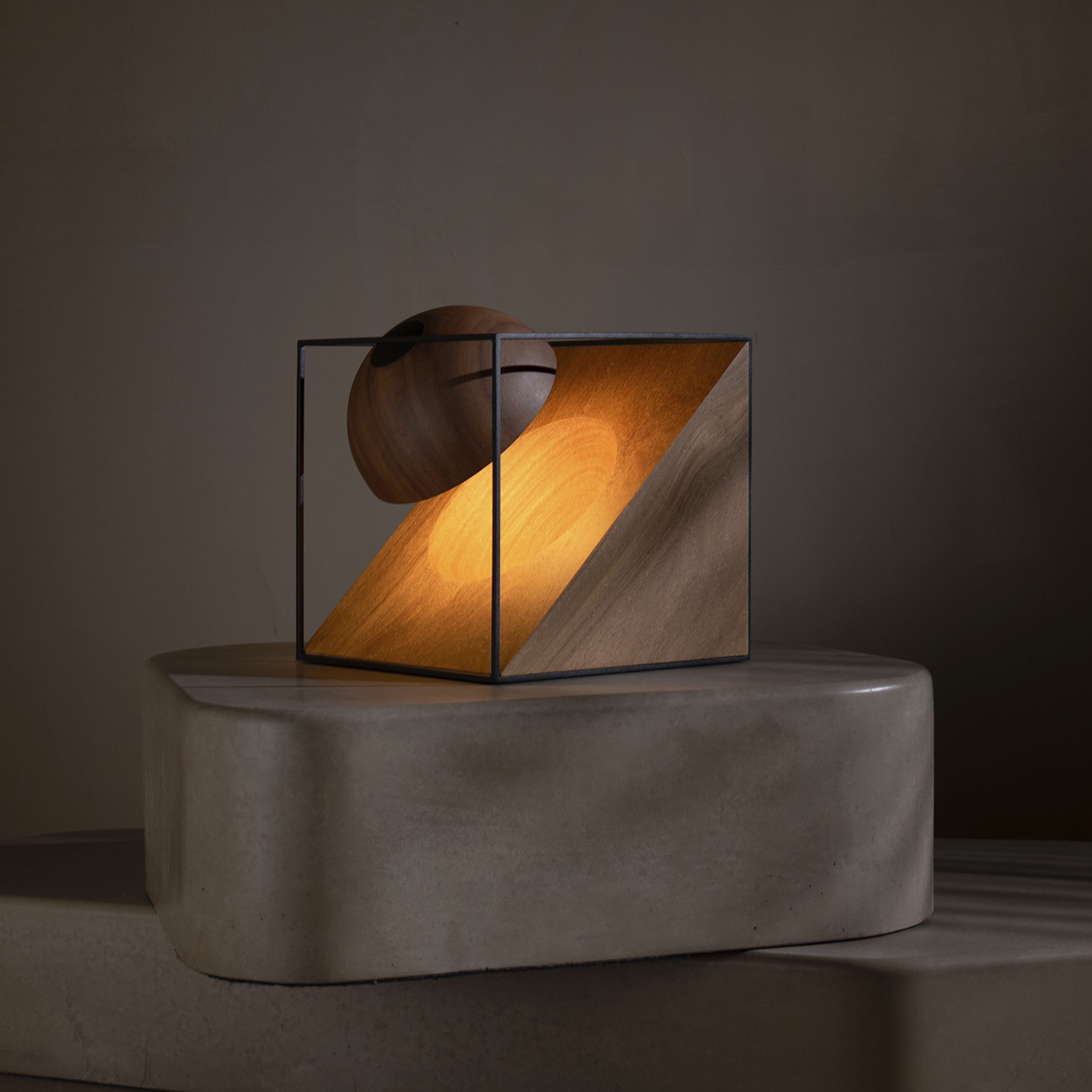 clareira, por thiago bernardes e miguel pinto guimarães para lumini