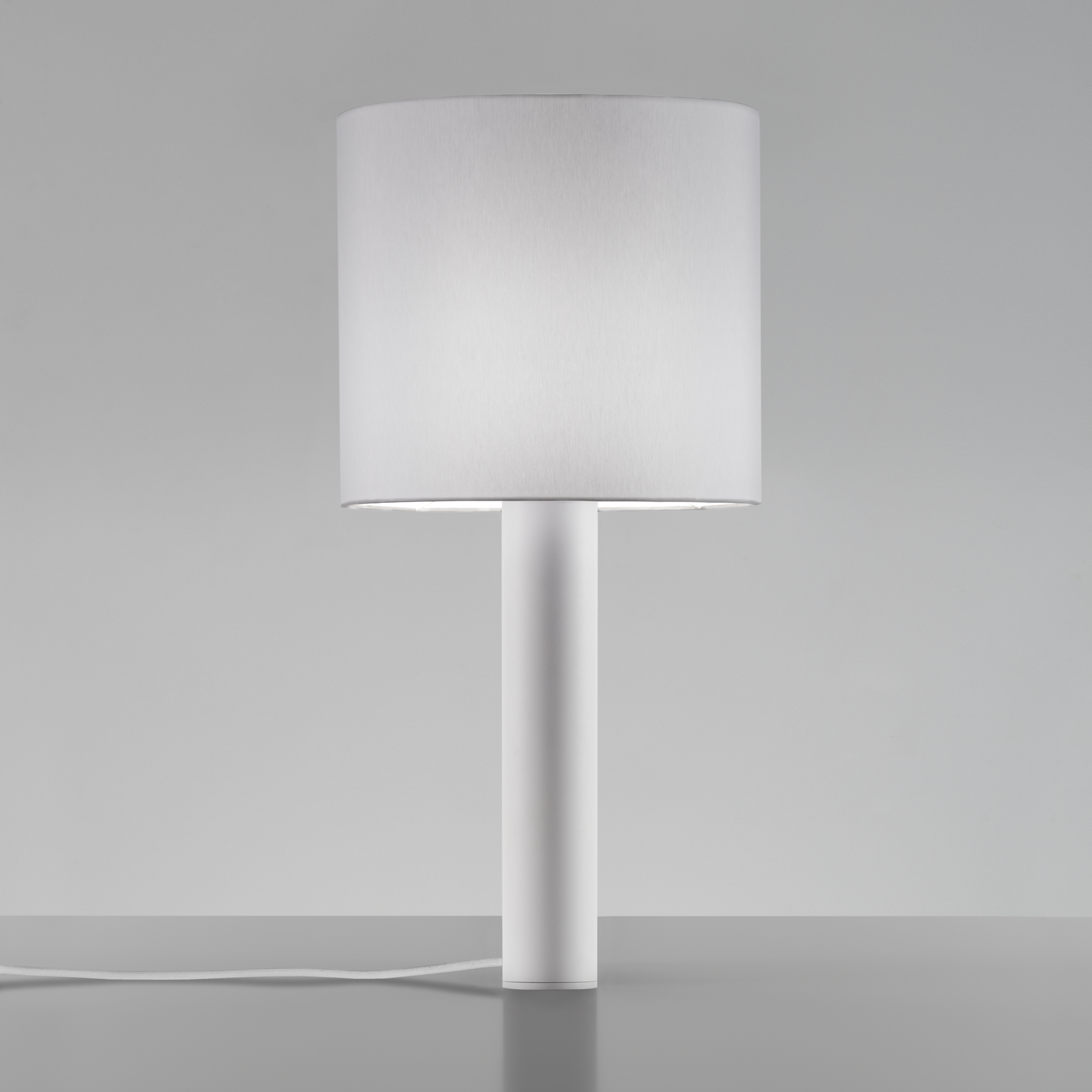 luminária de mesa raw, por fernando prado para lumini
